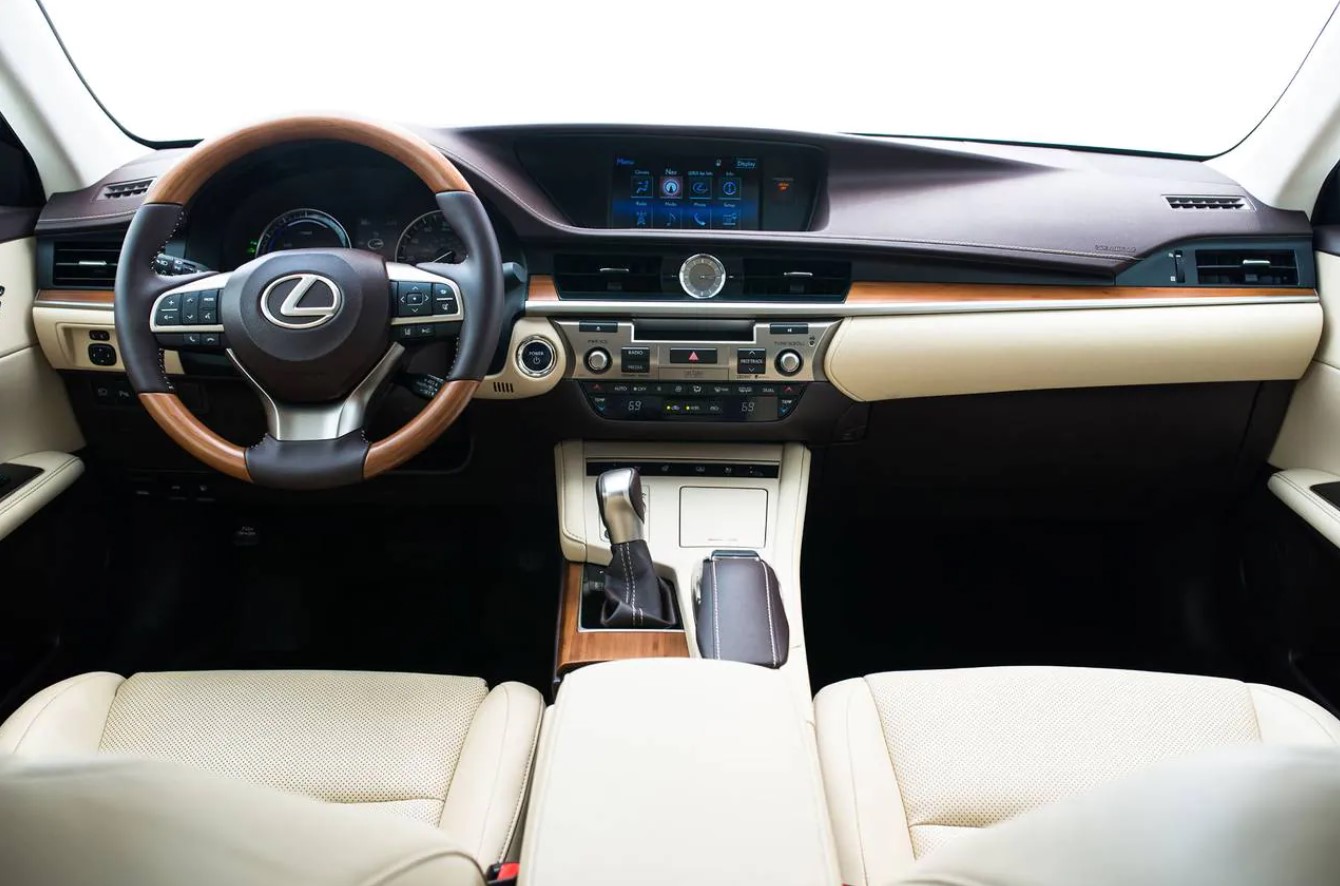 2023 Lexus ES 300h Interior