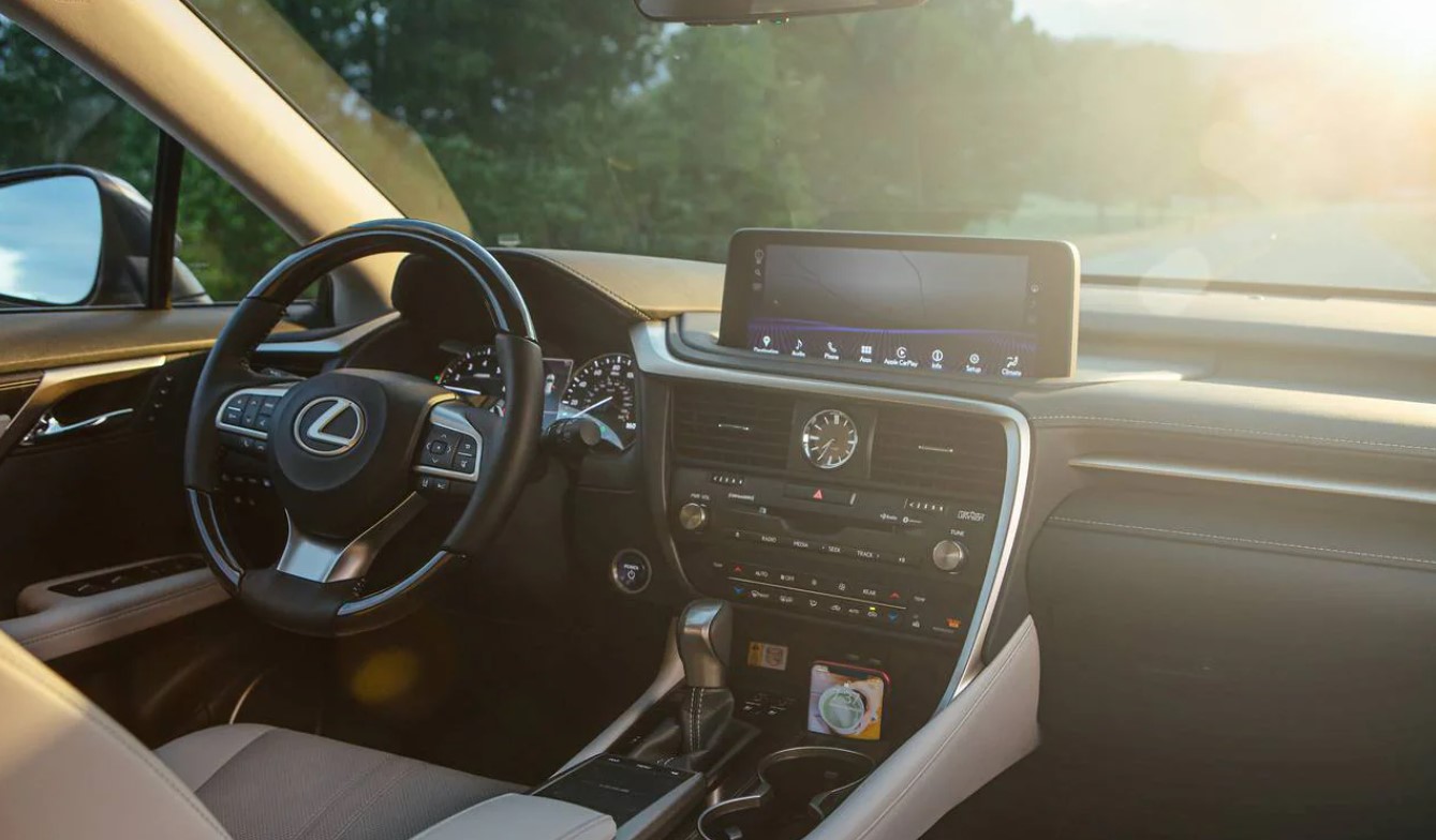 2023 Lexus RX 450hL Interior