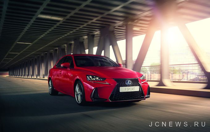 Обновленный Lexus IS выходит на европейский рынок