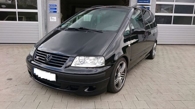 Volkswagen Sharan получил 440 л.с.