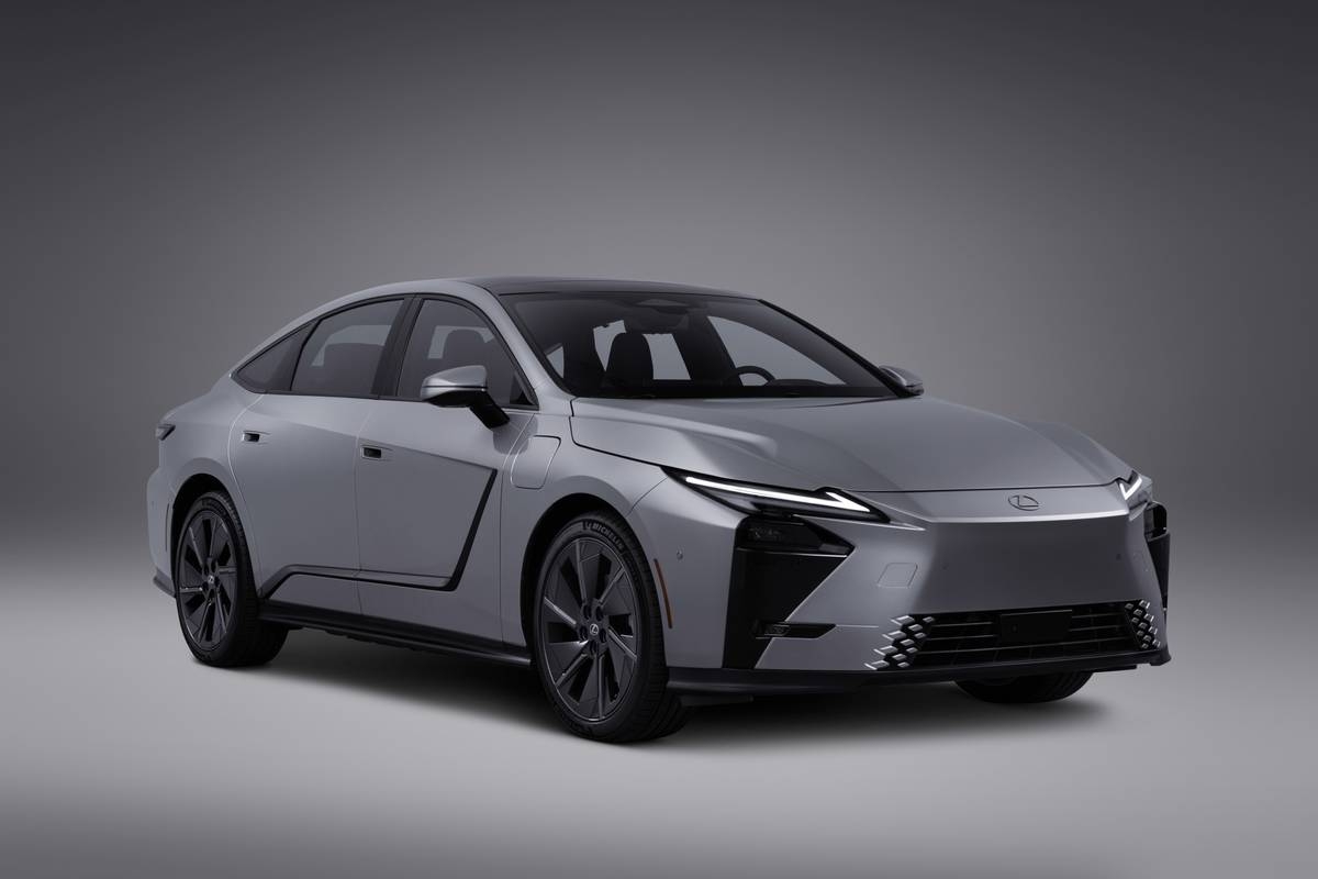 All New 2026 Lexus ES Offers Stepped Electrification With PHEV And EV  All New 2026 Lexus ES Offers Stepped Electrification With PHEV And EV